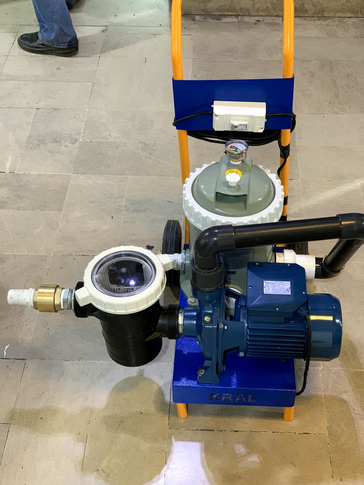 جارو استخری با فیلتر کارتریجی  درجه3